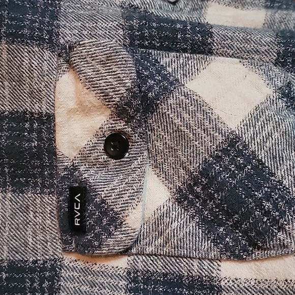 Mens RVCA flannel - Picture 3 of 3